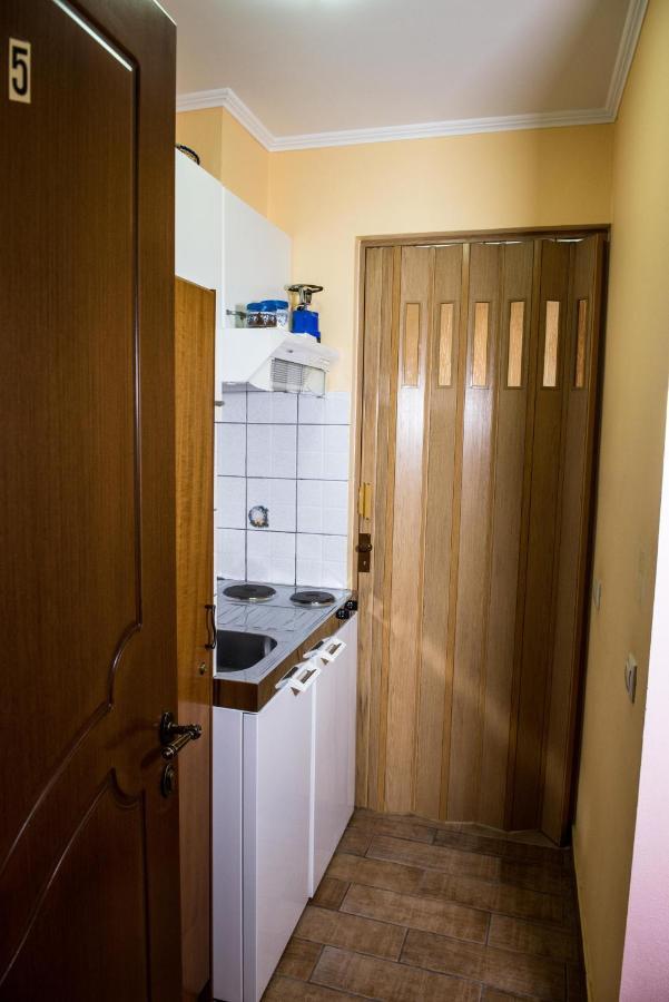 Guesthouse To Tzaki 科尼札 外观 照片